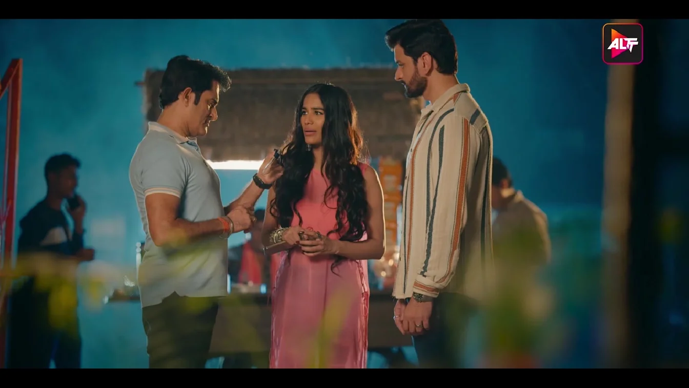 Preview of Honeymoon Suite Room No 911 S01 E04-06 AltBalaji